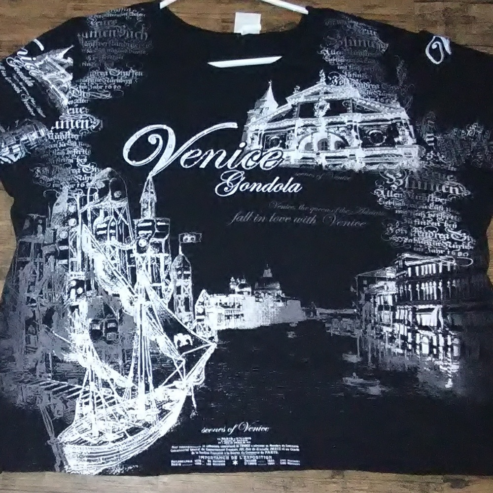 Fashion bug "Fall in love with venice" top